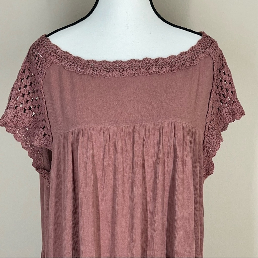 Davi & Dani Tiered Shift Dress Small Mauve Crochet Boho Flowy Summer Crinkle NWT - Picture 3 of 12